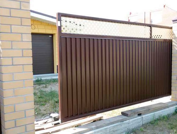 Эстетика и Надежность: Ворота Grand Line для Вашего Дома в Кузнецке от 36810 руб